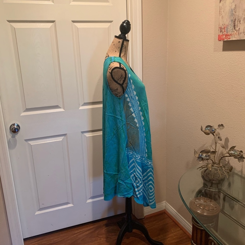 Multi colored print short umbrella dress. - Picture 3 of 5